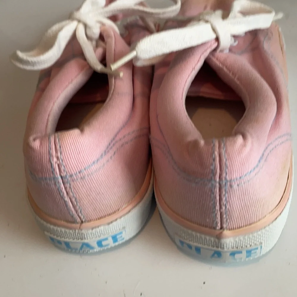Vintage 1990’s The children’s Place pink sneakers athletic shoes size 3 big girl